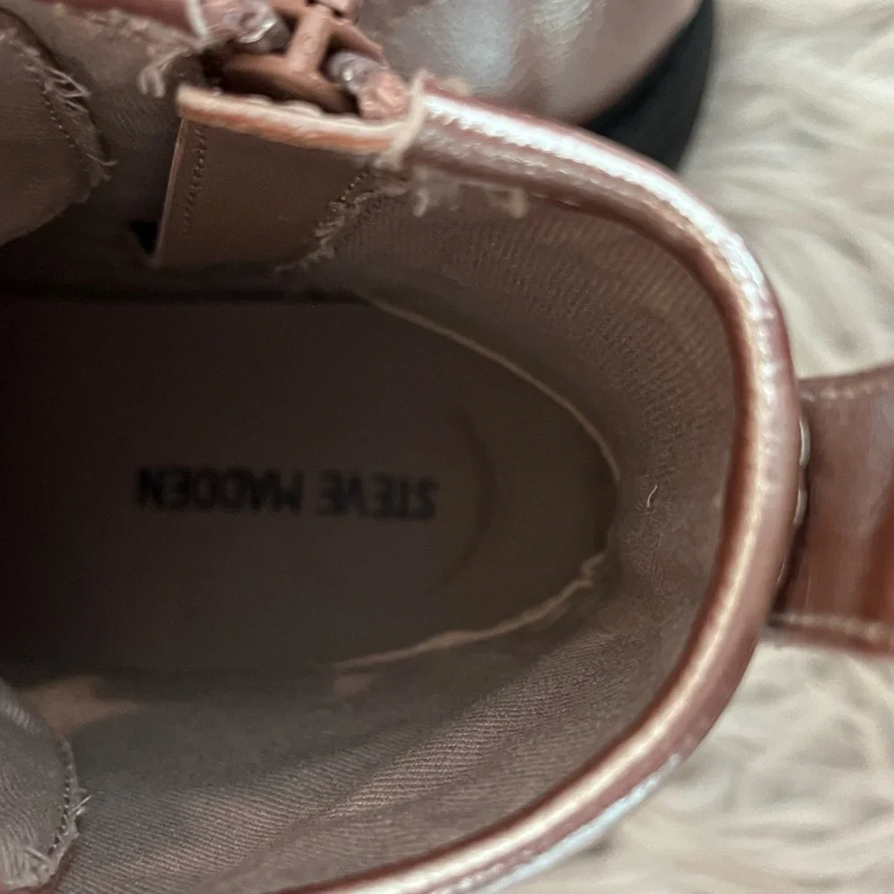 {Steve Madden} J-Iconic Star Combat Boots in Metallic Rose Gold - Girls 2
